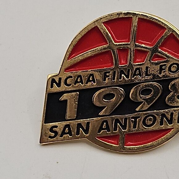 Vtg 1998  NCAA BASKETBALL FINAL FOUR ENAMEL Basketball Shaped PIN SAN ANTONIO - Picture 2 of 14